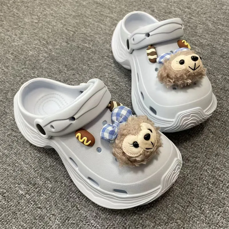 <strong>Stay Ahead of Trends: Summer Sandal Fashion Trends 2024</strong>