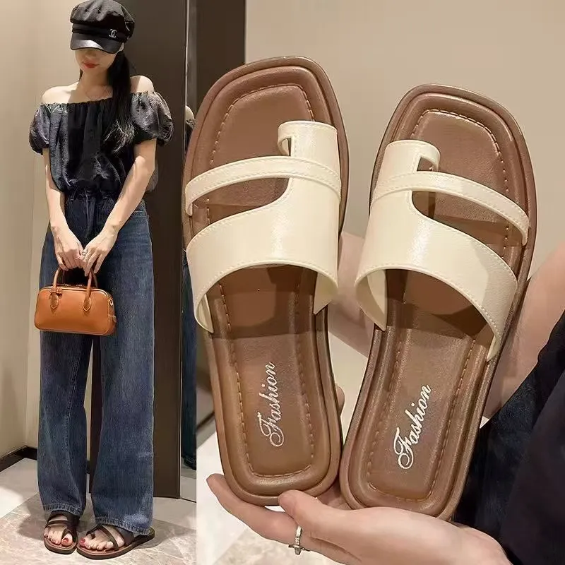 <strong>Summer Freshness: Complete Sandal Styling Guide</strong>